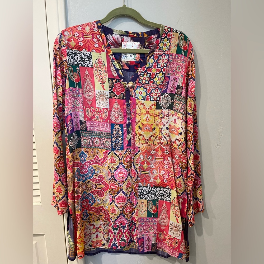 Lulalife Floral Tunic size XS